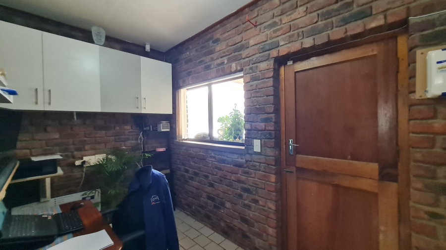 5 Bedroom Property for Sale in Dana Bay Western Cape